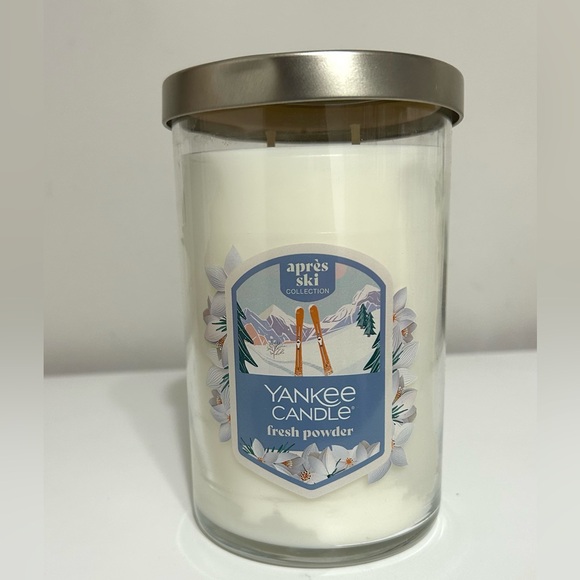Three Fresh Powder Candles - Picture 2 of 3